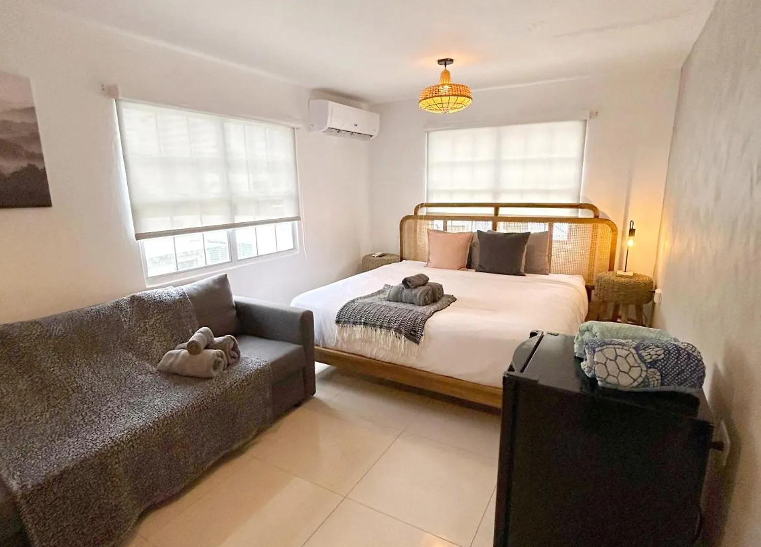 The Pelican Poshtel San Juan